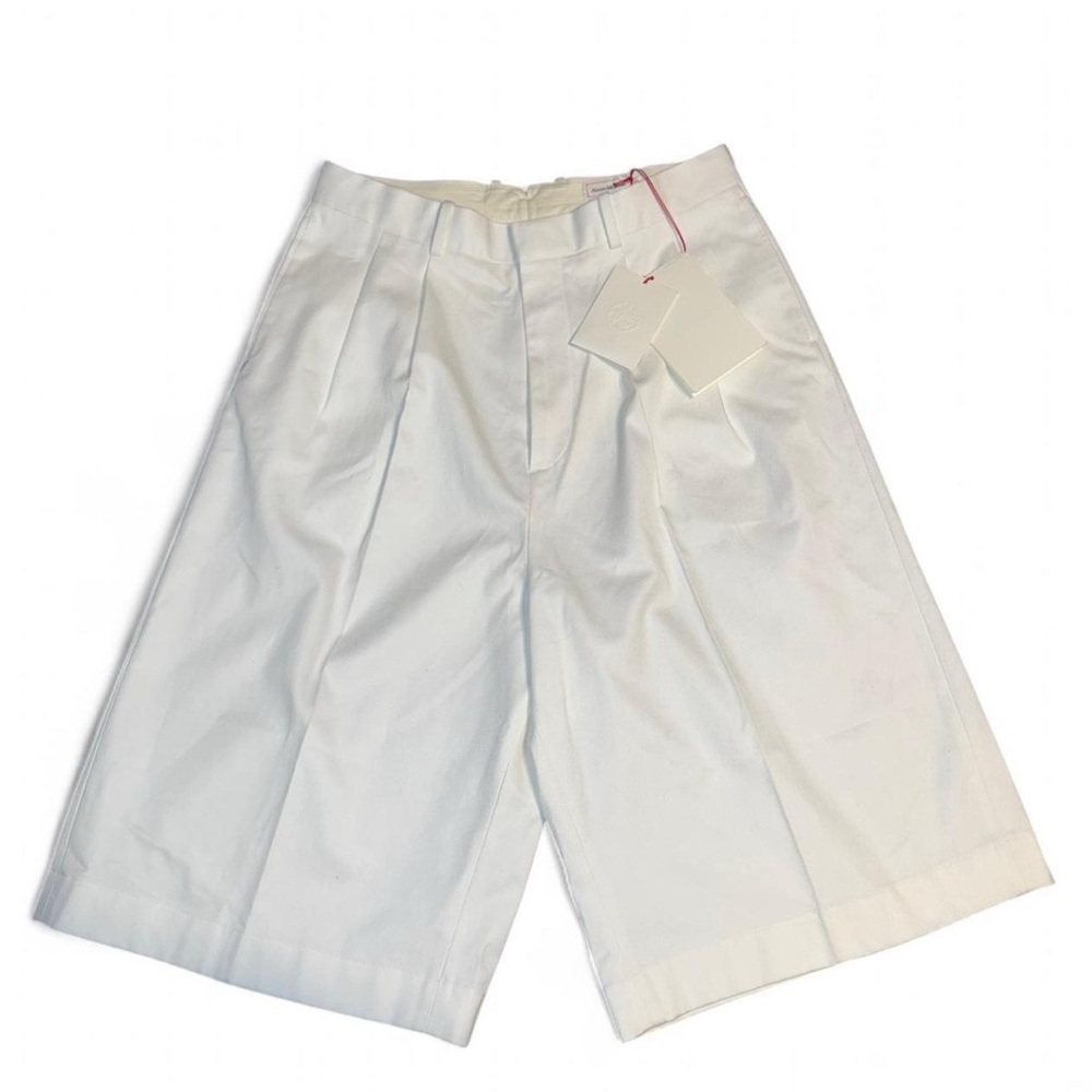 Alexander McQueen oversized cream-white pleated shorts, men’s size IT 50, US 34